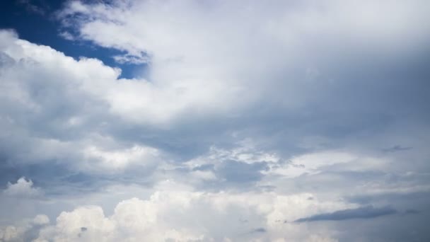 Abendwolken Schieben Sich Von Uns Richtung Horizont Flugzeuge Kondensieren Bei — Stockvideo