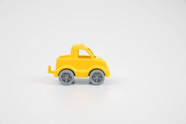 Çok renkli plastik oyuncak araba. Otobüsler. Ekipman.