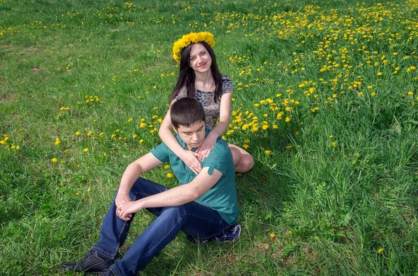 Young Man Woman Love Field Yellow Flowers Blooming Dandelions Woman — Zdjęcie stockowe