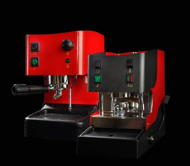 Siyah arka planda kırmızı renkli Espresso kahve makinesi..