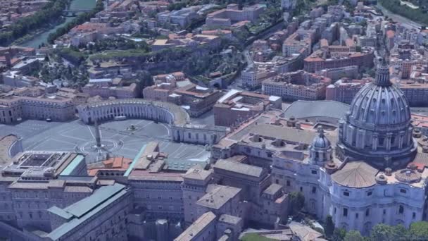 Disparos desde un dron de la Plaza de San Pedro en el Vaticano — Vídeo de stock