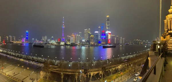 Blick Aus Der Vogelperspektive Auf Die Nächtliche Stadt Shanghai Und — Stockfoto