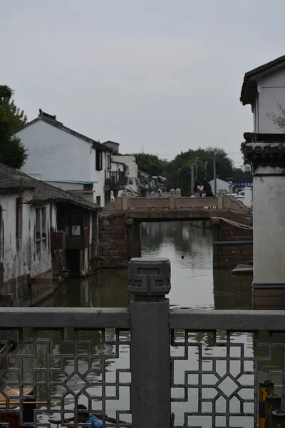 Zwiedzanie Kanałów Starej Architektury Starej Części Miasta Suzhou Jednodniową Wycieczkę — Zdjęcie stockowe