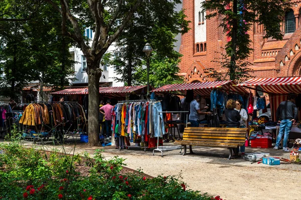 Berlin Germany July 2022 Market Place Clothes Knickknacks Bergmannstrasse Neighborhood — Foto de Stock