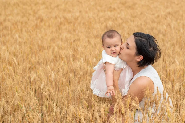 Happy Mother Pretty Daughter Wheat Background — Stock Photo, Image