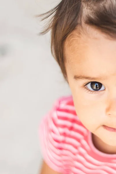 Top View Portrait Beautiful Little Girl Half Face Portrait — Stock Photo, Image