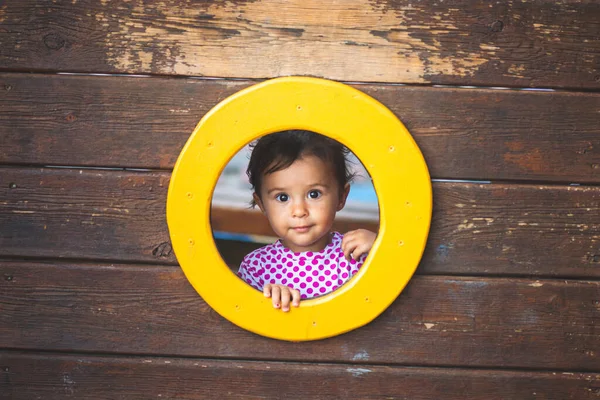 Retrato Menina Bonito Playgoud — Fotografia de Stock