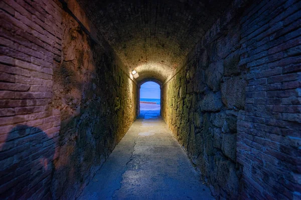 Antigo Túnel Pedonal Com Acesso Mar Mediterrâneo — Fotografia de Stock