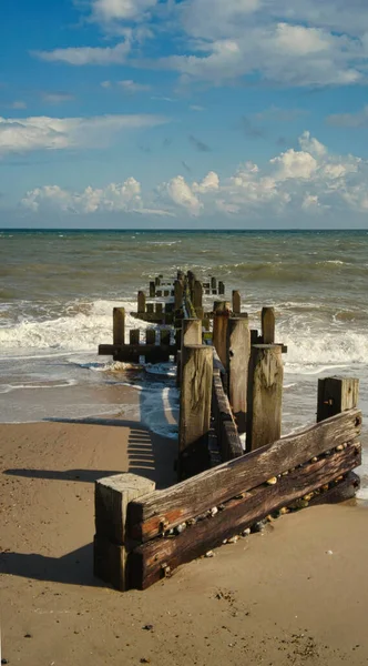 Drewniana Plaża Groyne Norfolk — Zdjęcie stockowe