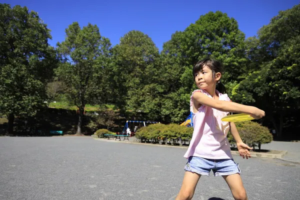 Japanische Studentin Spielt Fliegende Scheibe Jahre Alt — Stockfoto