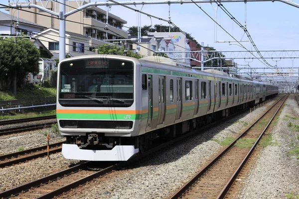 Поезд Синкоясу Канагава Япония Линия Токайдо — стоковое фото
