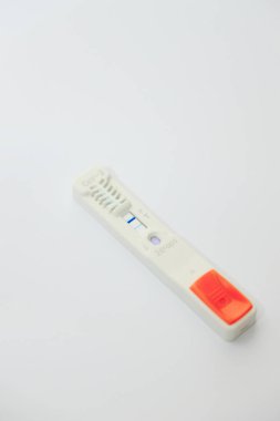 COVD-19 pozitif antijen testi