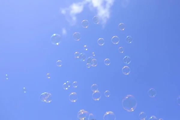 Jabón Burbujas Flotante Cielo Azul —  Fotos de Stock