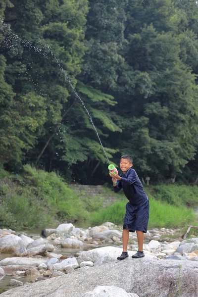 Japanese Junior High School Student Playing River Water Gun Years — Foto de Stock