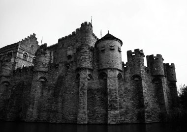 Ortaçağ su şatosu Gravensteen - Gent, Belçika