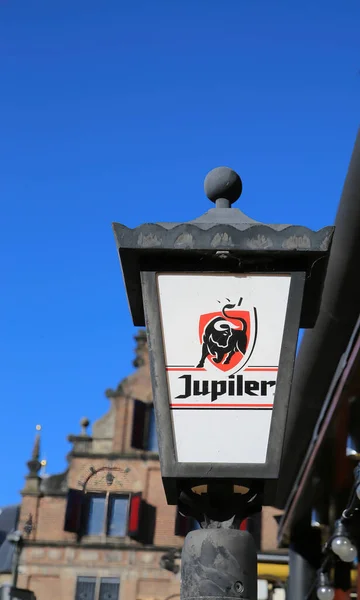 네덜란드의 2022 로고가 새겨진 램프를 클로즈업하는 — 스톡 사진