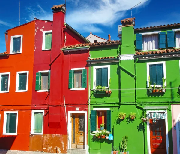 Venedig Burano Italien Mai 2019 Blick Auf Leuchtend Bunte Hausfassaden — Stockfoto