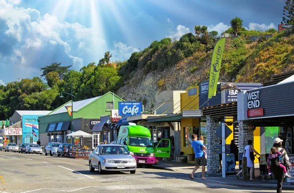 Kaikoura Neuseeland Dezember 2013 Blick Auf Buntes Stadtbild Vor Blauem — Stockfoto