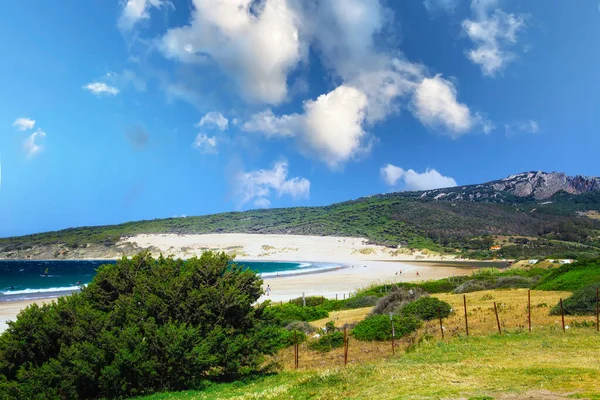 Bella Laguna Mare Spagnolo Spiaggia Sabbia Bianca Naturale Dune Verdi — Foto Stock