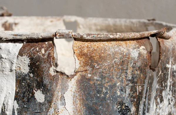 Detalhe Tiro Tambor Óleo Enferrujado Usado Para Trabalhos Construção Manchado — Fotografia de Stock