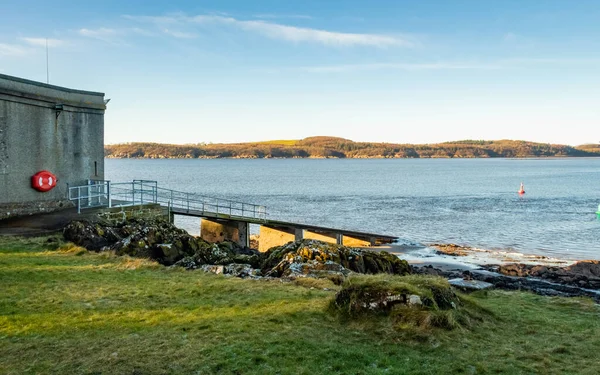 Una Casa Barco Hormigón Deslizamiento Bahía Kirkcudbright Sol Invierno —  Fotos de Stock