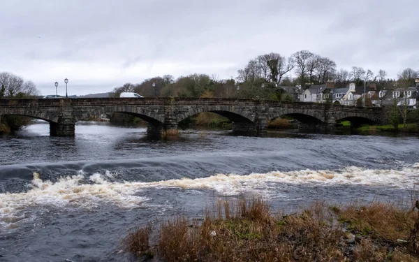 River Cree Caul Weir Creebridge Newton Stewart High Flows Dumfries — Foto Stock