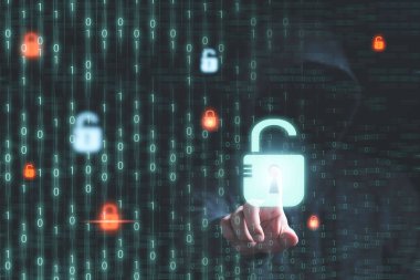 Koyu renk kapüşonlu bir adam bilgisayar güvenlik sistemindeki hackerlar ve finansal teknoloji kötü yazılım konsepti için ikili kod arkaplanını açmak için ana anahtara dokunuyor..