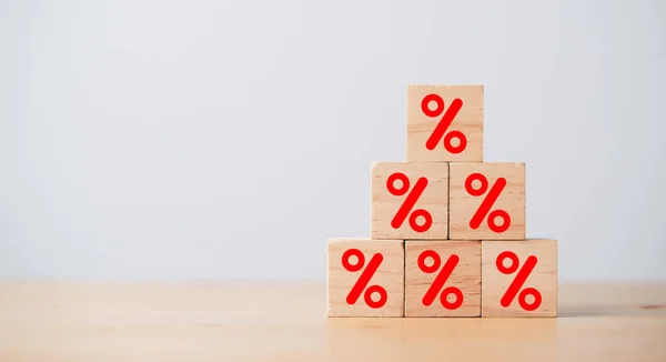 Red Percentage Print Screen Wooden Block Stacking Interest Rating Financial — Foto Stock