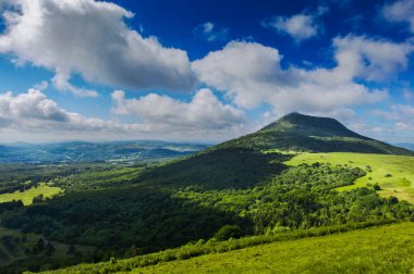 Puy de Dome dağ ve Auvergne manzara, Fransa