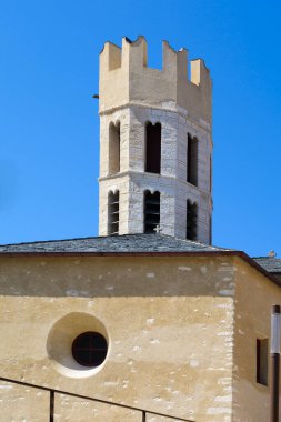 Bonifacio, Corsica içinde eski mimari