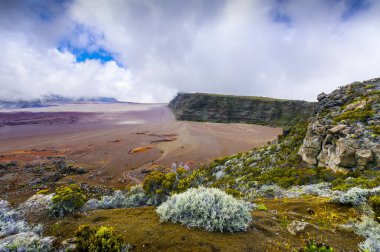 La Plaine des Sables ve Reunion Adası 'ndaki volkan bölgesi.