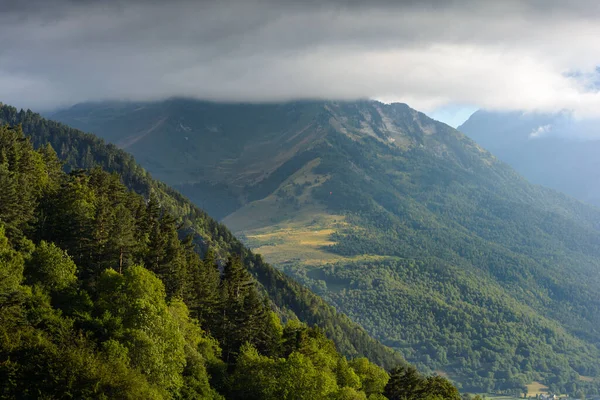 Пик Пиренейских Гор Облаками Франция — стоковое фото