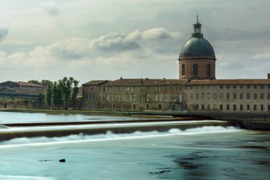 Darülaceze de la Grave ve Garonne Nehri, Toulouse, Fransa