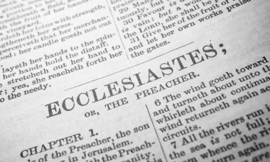 Eski Kutsal İncil 'in kapağını kapat