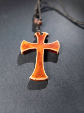 Kutsal İncil Hristiyan Dini Kitabı ve Haç