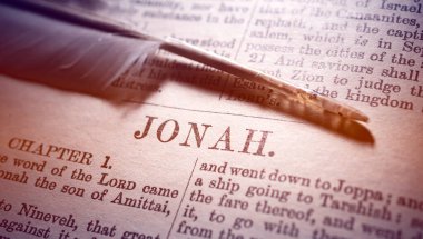 Eski Kutsal İncil 'in kapağını kapat