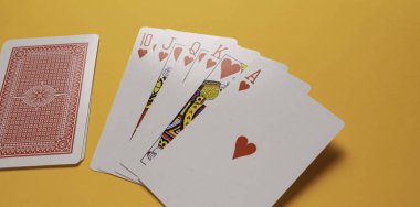 Bir oyun kartının setini kapat