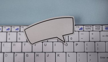 Boşluk Kağıt Etiketi Boşluğu kopyalamak için kendi sözcüklerinizi kullanın