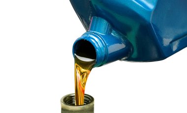Motor otomobiline yakıt ikmali ve yağ kalitesi aktarım ve onarım ekipmanları. Enerji yakıt kavramı..