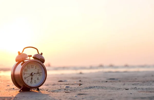 Ранок Нового Дня Будильник Пляжі Сонячне Світло Вранці Концепція Здоров — стокове фото
