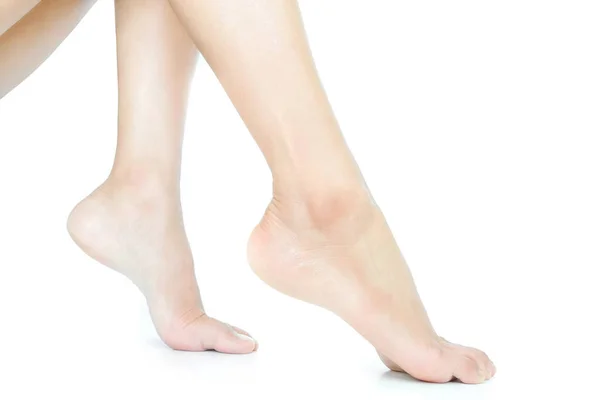 Belle Gambe Piedi Femminili Uno Sfondo Bianco Concetto Bellezza Idratazione — Foto Stock