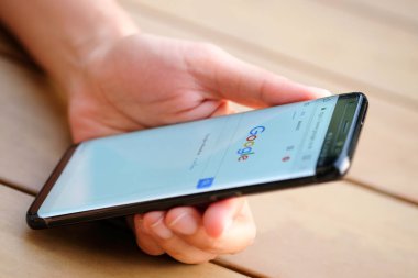 facebook,friend,message,private,request,accept,account,advertisement,alertness,application,communication,community,connection,data,editorial,friendship,gathering,global,illustrative,individuality,information,interface,internet,lifestyles,media,messag