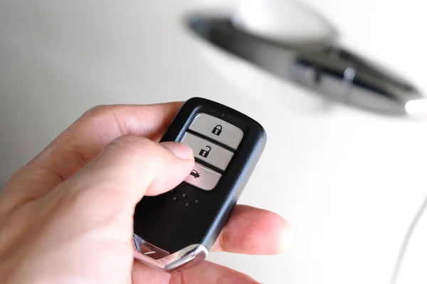 Man Hand Holding Car Remote Push Remote Control Open Car — Stock Photo, Image