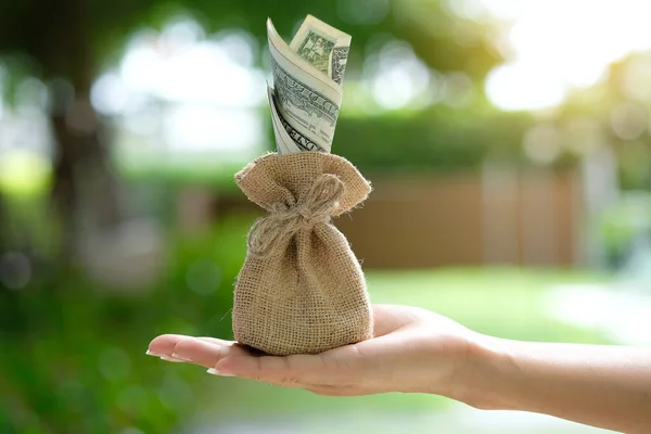 Hand Woman Carrying Purse Money Concept Saving Money Investment Concept — Stock Photo, Image