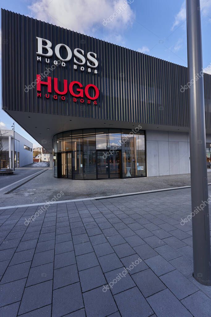 Metzingen, Alemania 20 de marzo de 2021 Hugo Boss Outlet store