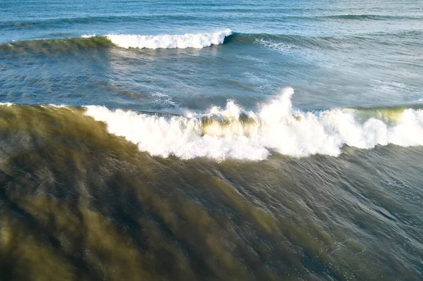 Dvě Vlny Lámou Jedna Druhou Voda Moři — Stock fotografie