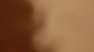 Süt dokusuyla karıştırılmış kahverengi çikolata, yiyecek ve içecek yakın plan..