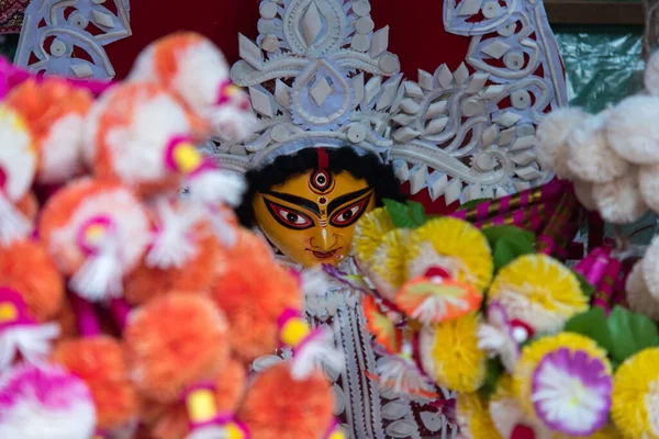 Pięknie Zdobiona Twarz Idola Durga Wykorzystaniem Selektywnej Ostrości — Zdjęcie stockowe