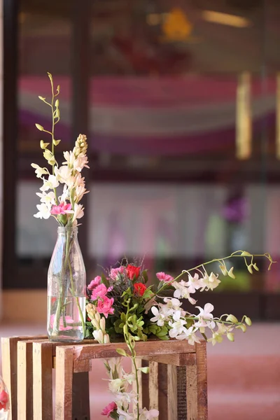 A floral decor can make your wedding decor look super amazing and attractive