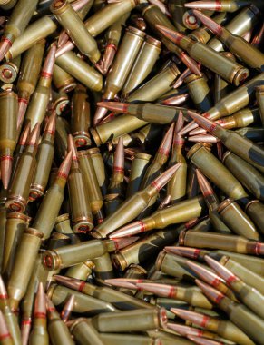 .Silah kabininde 7.62 'lik mermiler..